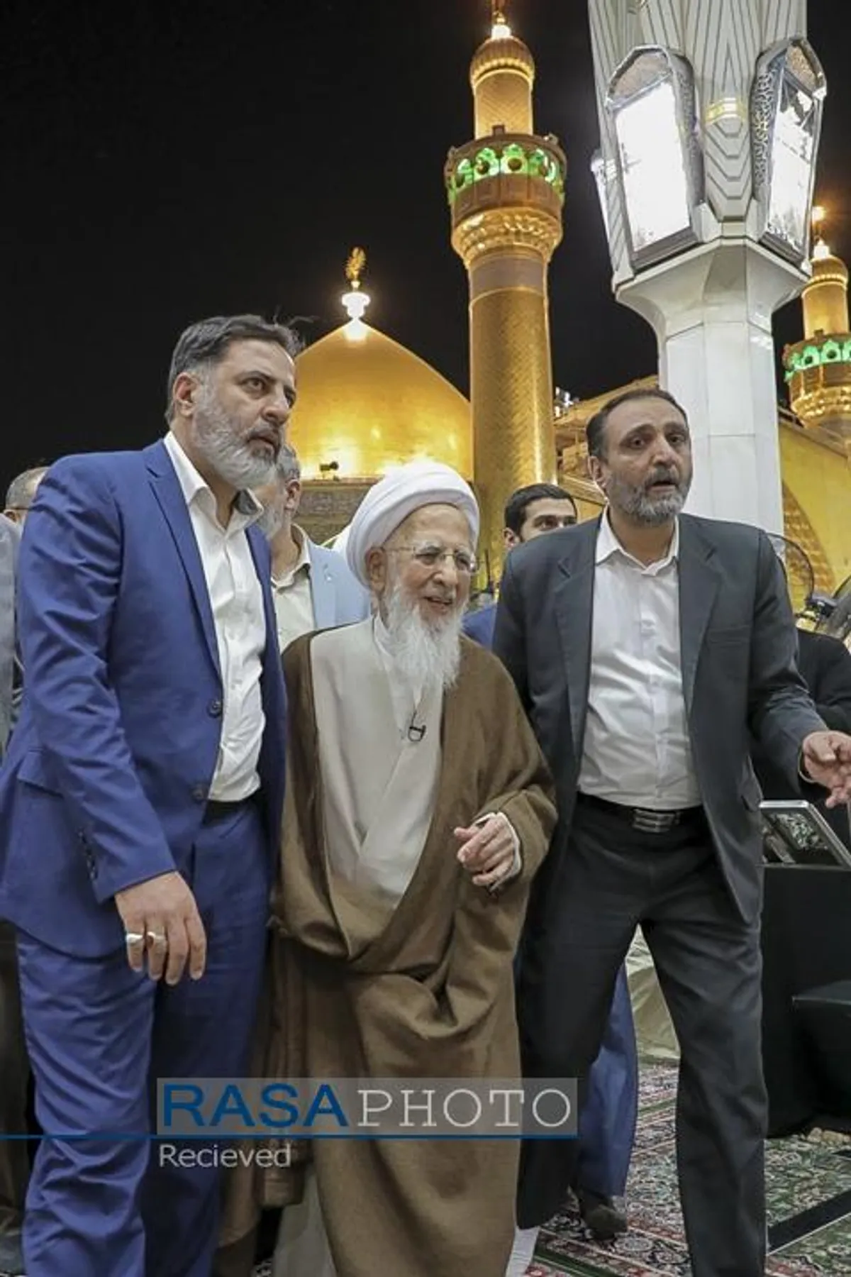 تشرف حضرت آیت الله جوادی آملی به حرم امیرالمومنین