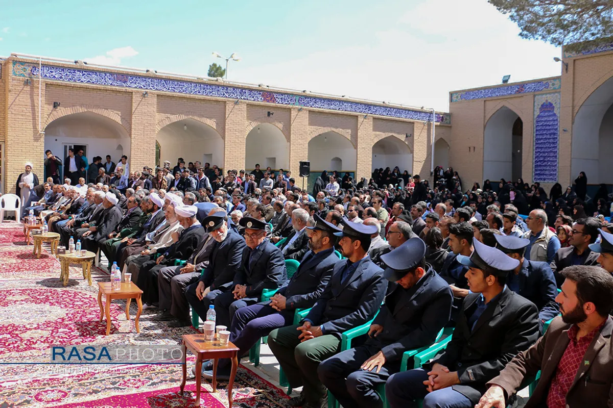 رونمایی از ضریح جدید امام زاده قاسم کوهپایه با حضور آیت الله ناصری