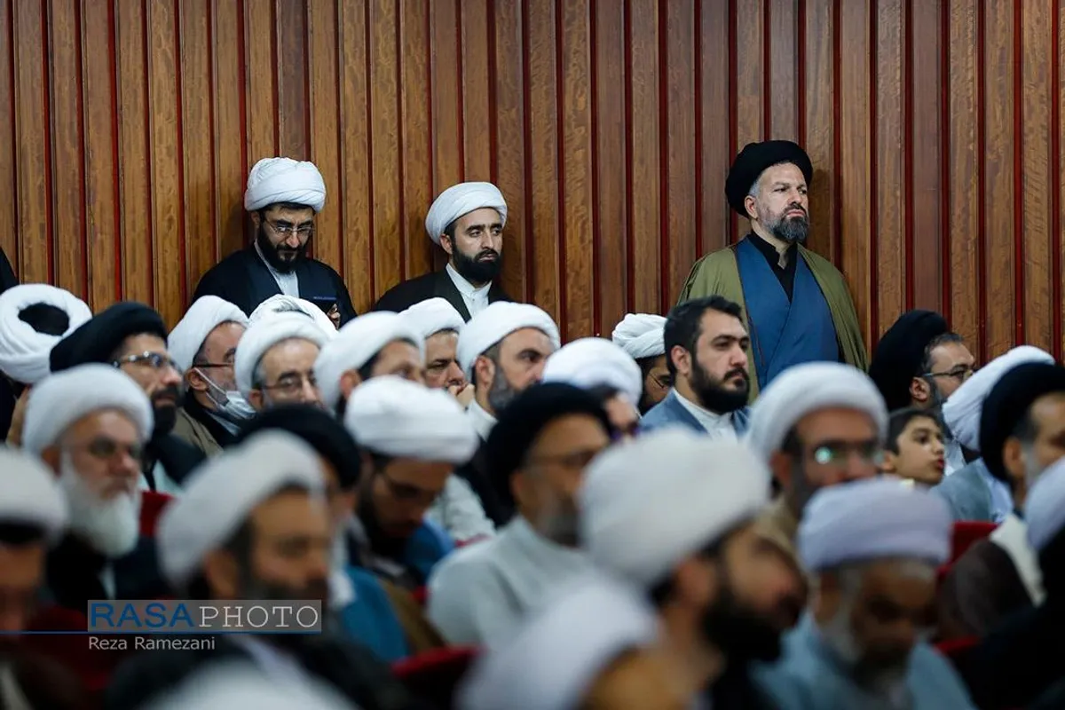 نشست تشکل اساتید سطوح عالی و خارج حوزه علمیه با موضوع "طوفان الاقصی و تحولات جهانی"