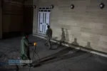 ضدعفونی معابر شهر قم توسط جوانان بسیجی و طلاب