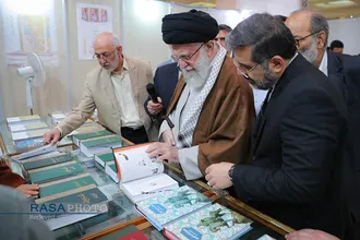 بازدید رهبر معظم انقلاب از سی و پنجمین نمایشگاه بین&zwnj;المللی کتاب تهران