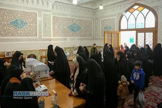 مشارکت مردم قم در انتخابات مجلس شورای اسلامی و مجلس خبرگان رهبری