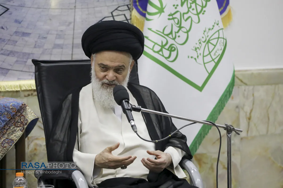 دیدار عارف معاون اول رئیس جمهور با اعضای جامعه مدرسین
