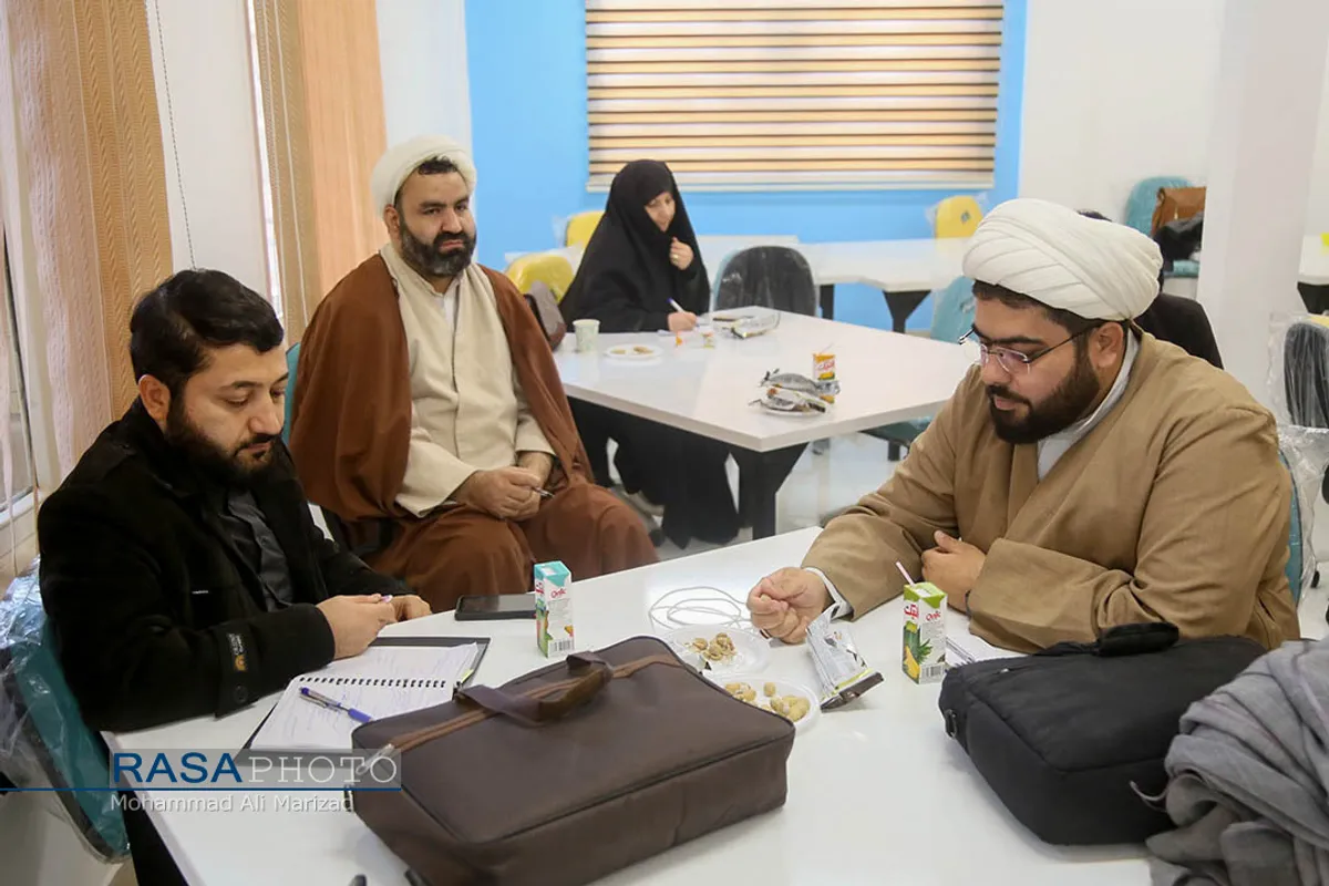 اولین جلسه کارگاهی "دوره کنشگری موثر در شبکه های اجتماعی"
