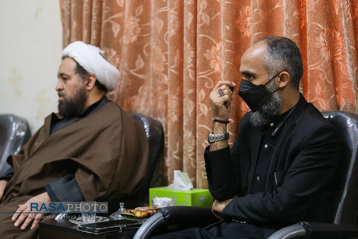 دیدار اعضای هیئت امنای جمعیت فعالان فرهنگ، هنر و رسانه انقلاب اسلامی با آیت الله محسن اراکی