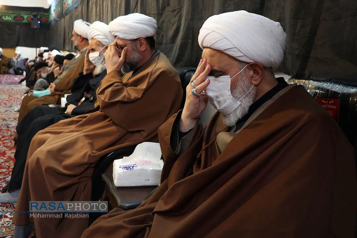 عزاداری روز شهادت حضرت صدیقه کبری (س) در بیت آیت الله مرتضوی
