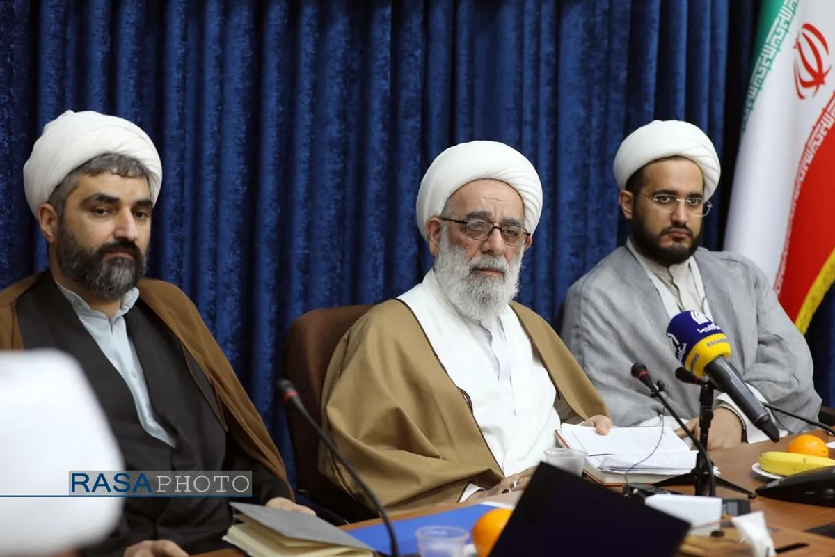 اولین نشست صمیمی مسئول دبیرخانه شورای عالی حوزه&zwnj;های علمیه با رسانه&zwnj;های حوزوی