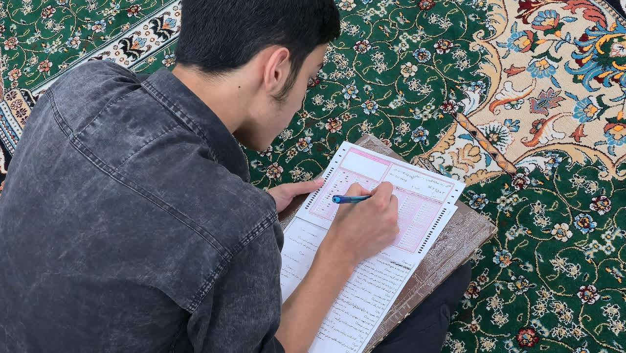 آزمون ورودی حوزههای علمیه در مدرسه فیضیه قم برگزار شد آزمون ورودی حوزههای علمیه در مدرسه فیضیه قم برگزار شد