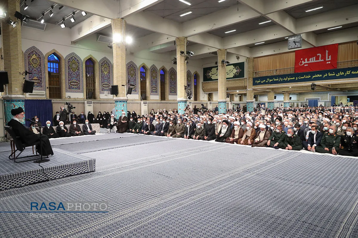 دیدار رمضانی مسئولان نظام با مقام معظم رهبری