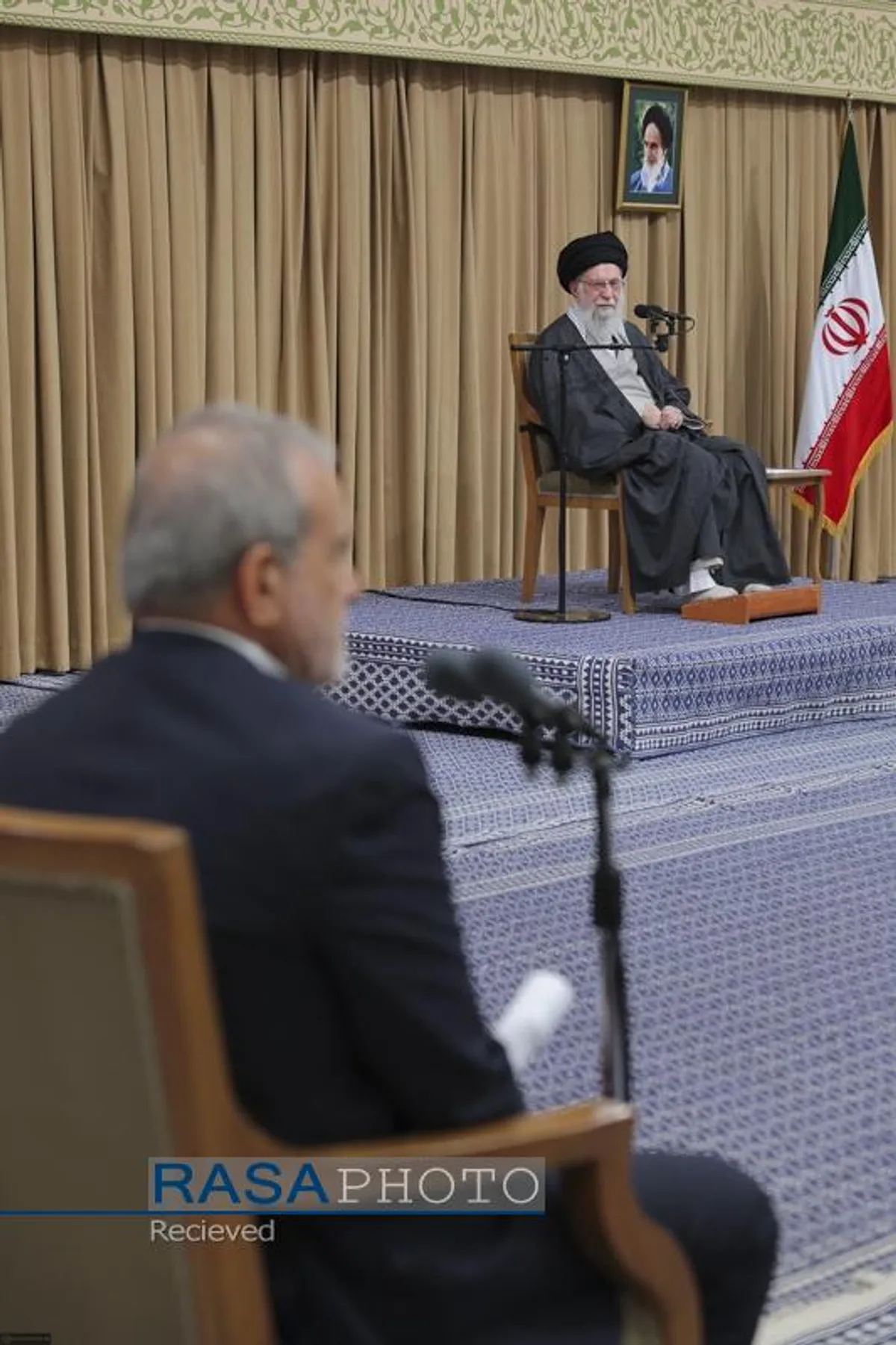 دیدار رئیس&zwnj; جمهور و اعضای هیئت دولت با رهبر معظم انقلاب