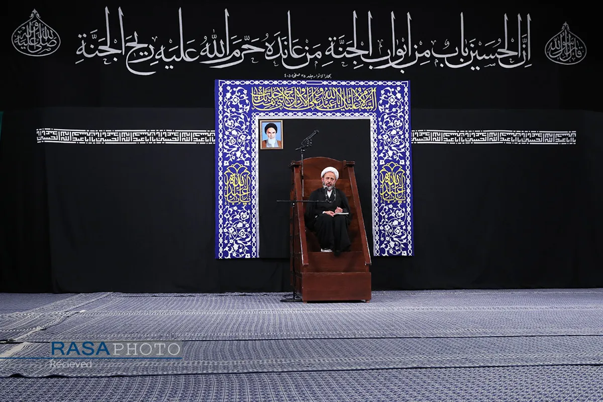 مراسم عزاداری شب عاشورای حسینی (علیه&zwnj;السلام) با حضور رهبر انقلاب