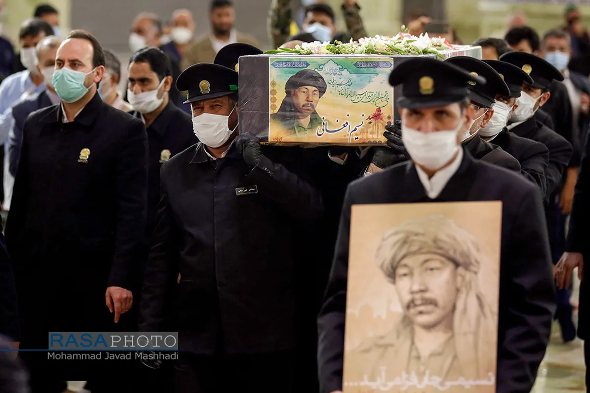 وداع با پیکر شهید نسیم افغانی در حرم مطهر رضوی&lrm;