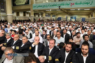 دیدار دست اندرکاران و کارگزاران حج با مقام معظم رهبری