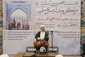 نشست صمیمی جمعی از اساتید حوزه با آیت‌الله مکارم شیرازی