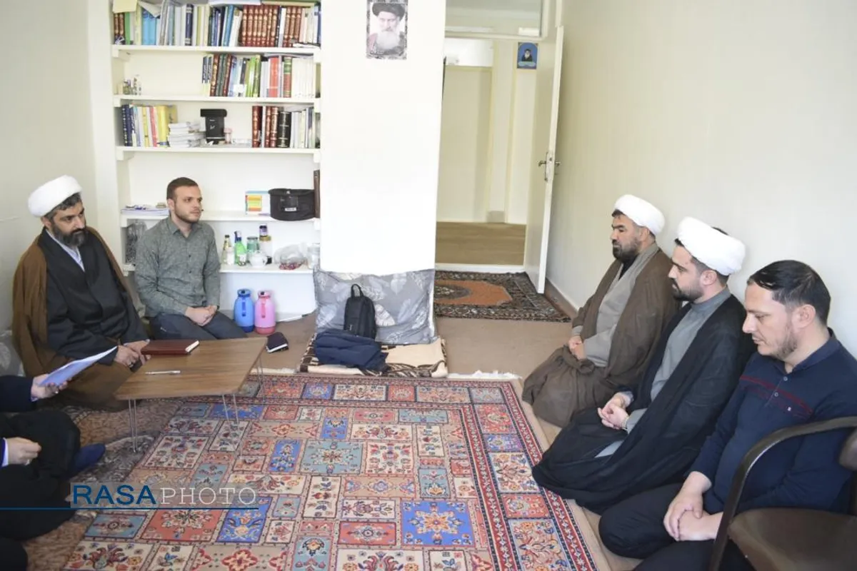 بازدید مدیرعامل خبرگزاری رسا از حوزه علمیه حضرت ولی&zwnj;عصر (عجل&zwnj;الله&zwnj;تعالی&zwnj;فرجه) تبریز