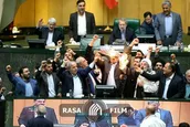 طنین انداز شدن فریاد «مرگ بر آمریکا» در صحن علنی مجلس