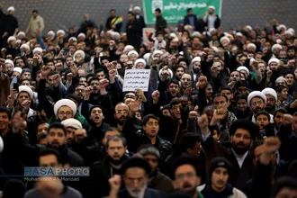 اجتماع جوانان ۱۲۰ ملیت جهان در پاسداشت شهید سپهبد سلیمانی در قم