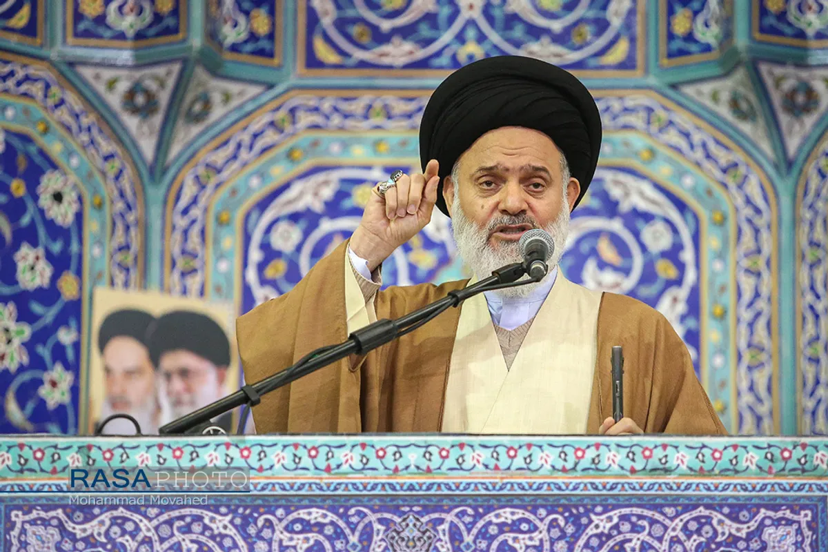 نماز جمعه قم به امامت آیت الله حسینی بوشهری