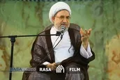 حوزه علمیه نجف همیشه در طول تاریخ سیاسی بوده است