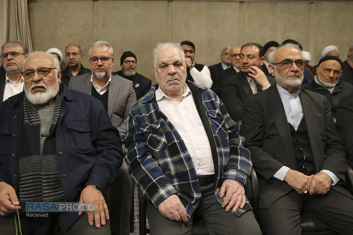 دیدار اقشار مردم در آغاز دهه مبارکه فجر با رهبر معظم انقلاب
