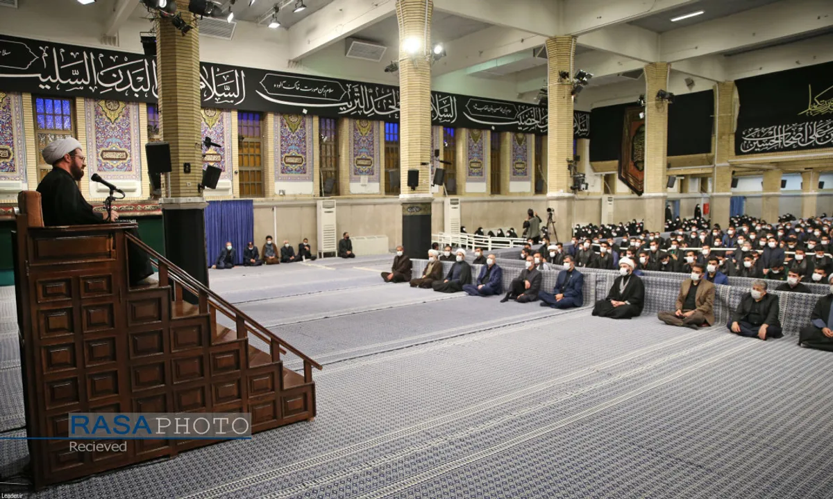 عزاداری اربعین حسینی هیئت&zwnj;های دانشجویی در حسینیه امام خمینی (ره) با حضور مقام معظم رهبری