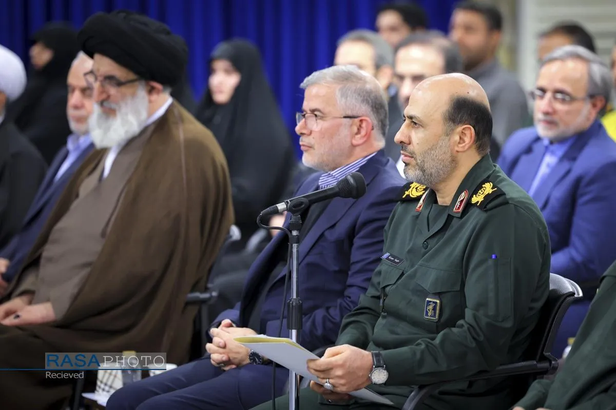 دیدار دست&zwnj;اندرکاران کنگره شهدای استان البرز با رهبر معظم انقلاب