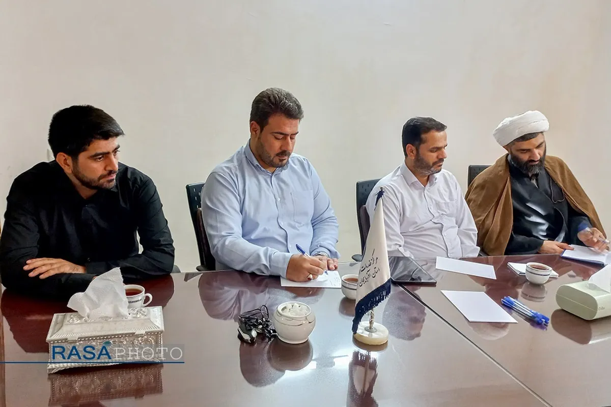 دیدار مدیرعامل خبرگزاری رسا با رئیس مرکز خدمات حوزه در آذربایجان شرقی
