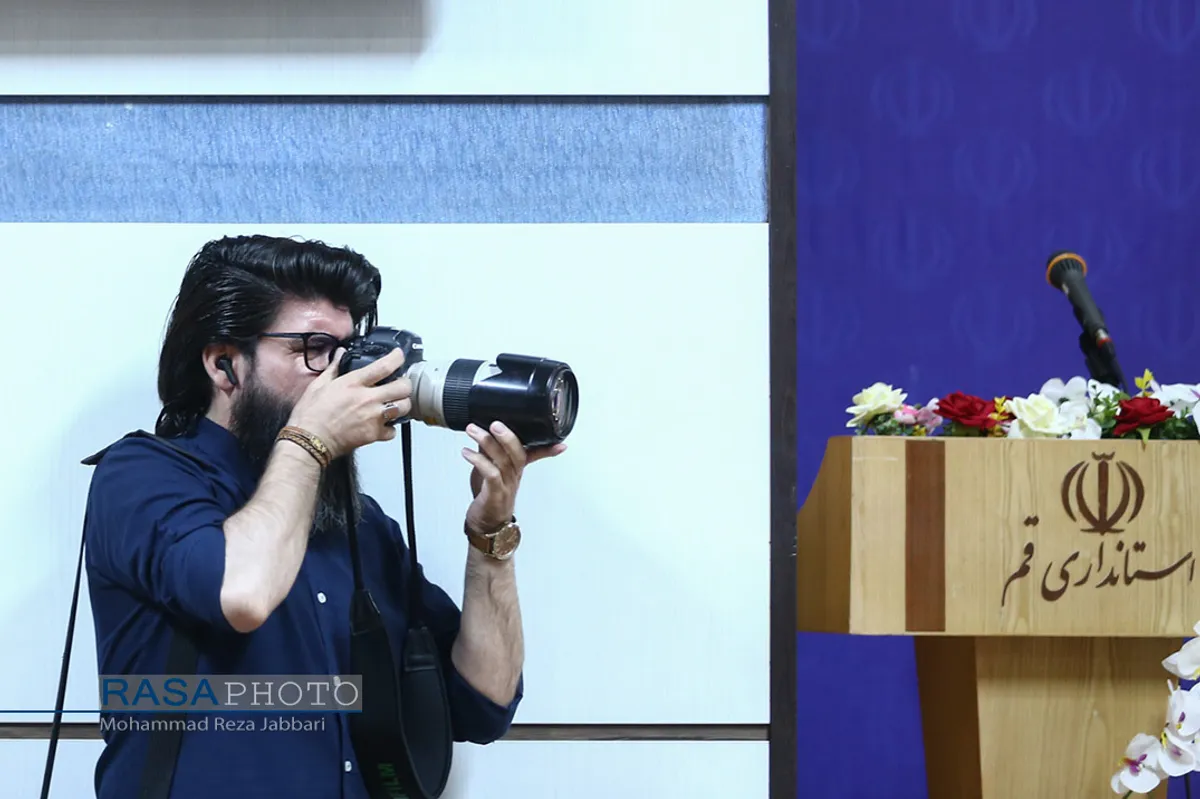 نشست خبری شاهچراغی استاندار قم