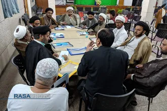 برگزاری کمیسیون ھای تخصصی در حاشیه برگزاری گرد ھمایی علماء و فارغ التحصیلان ھند در ھندوستان
