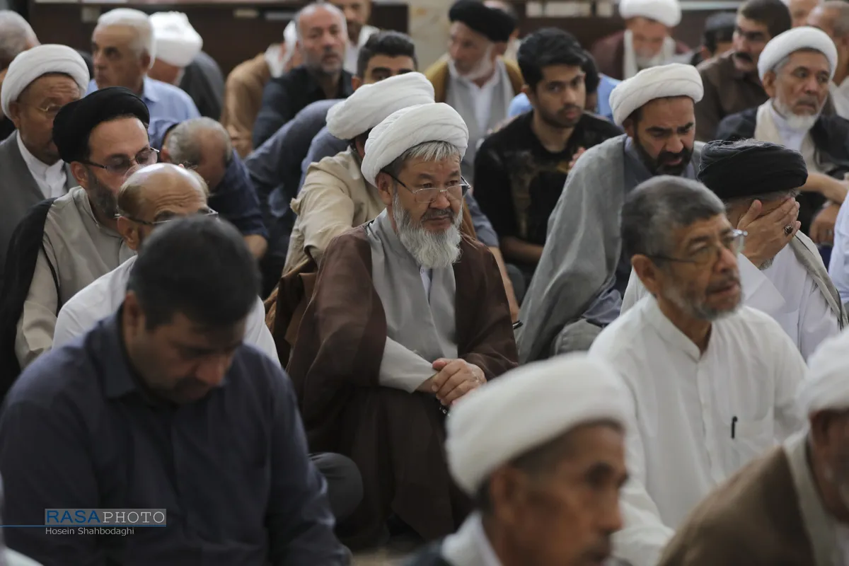 جشن میلاد پیامبر (ص) و عمامه گذاری طلاب در بیوت مراجع تقلید

