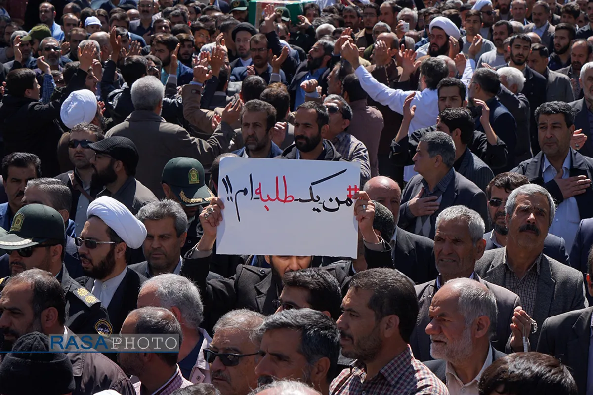 تشییع با شکوه طلبه شهید حجت الاسلام قاسمی در همدان