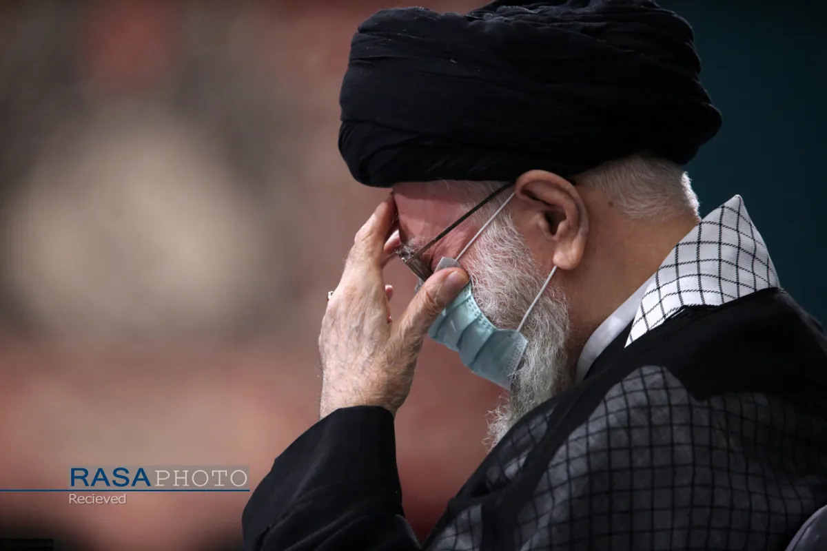 عزاداری شب عاشورای حسینی (علیه&zwnj;السلام) با حضور رهبر انقلاب اسلامی