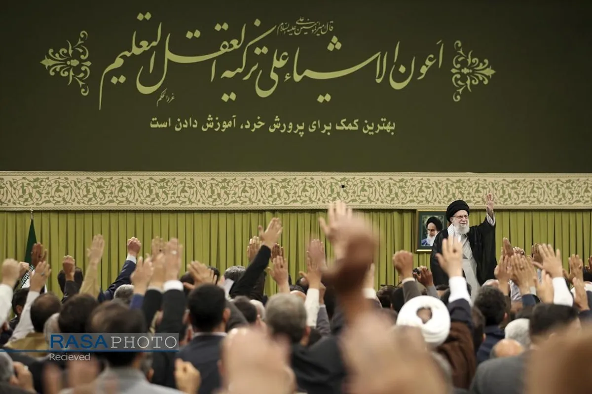دیدار معلمان با رهبر معظم انقلاب