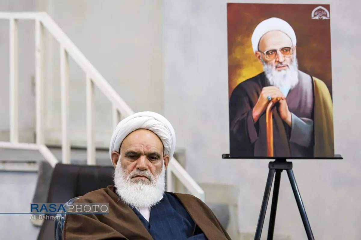 نشست دوره&zwnj;ای شورای سیاست&zwnj;گذاری دبیرخانه دائمی علامه حسن زاده (ره)