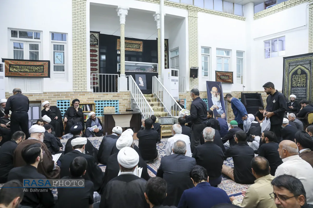 مراسم وداع با پیکر مرحوم حضرت آیت الله شبیری زنجانی