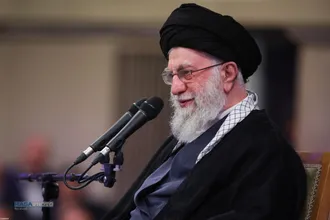 دیدار خانواده شهدای اقتدار با رهبر انقلاب در روز میلاد امیرالمومنین (علیه&zwnj;السلام)