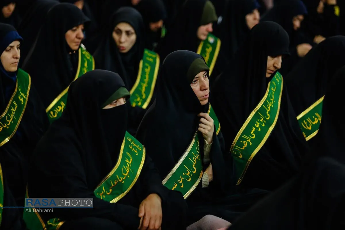 آئین آغاز دهه کرامت در قم