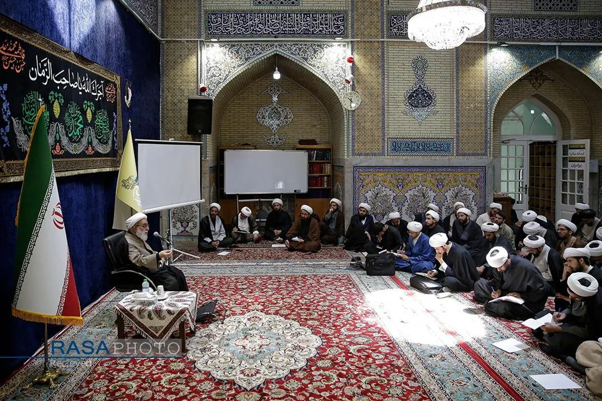 مدرسه تابستانی دارالعلم در مشهد مقدس