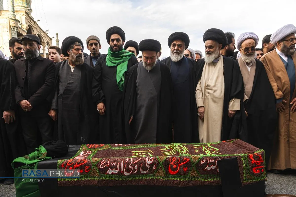 تشییع پیکر آیت الله سیدهادی حسینی سیستانی برادر حضرت آیت&zwnj;الله سید علی سیستانی