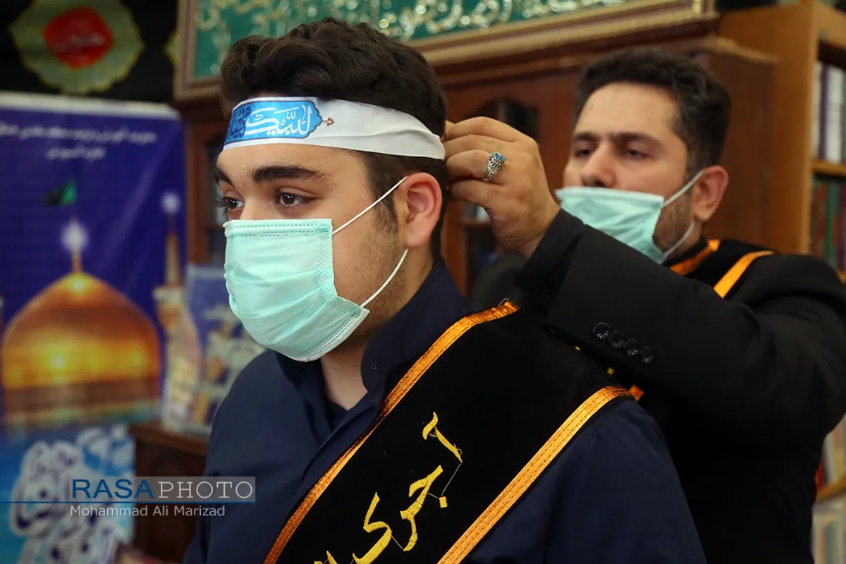 تعویض پرچم مسجد مقدس جمکران در آستانه ماه محرم