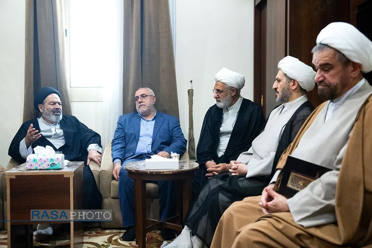 دیدارمسئولان حج و زیارت با نمایندگان دفاتر مراجع عظام تقلید در مدینه