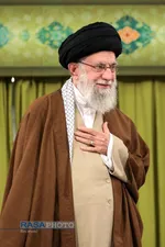 دیدار مداحان اهل&zwnj;بیت (علیهم&zwnj;السلام) با مقام معظم رهبری