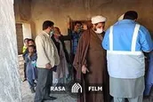 فعالیت طلاب جهادی در منطقه سیل زده کنارک