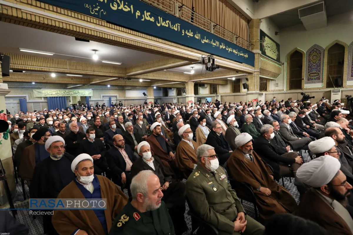 دیدار مسئولان نظام و سفرای کشورهای اسلامی با رهبر انقلاب