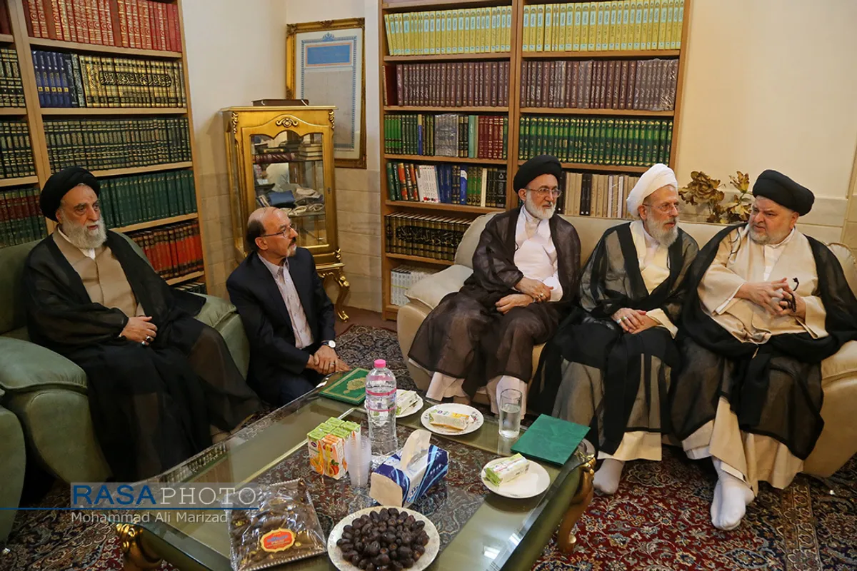 حضور علماء و شخصیت های حوزوی در بیت مرحوم آیت الله حائری