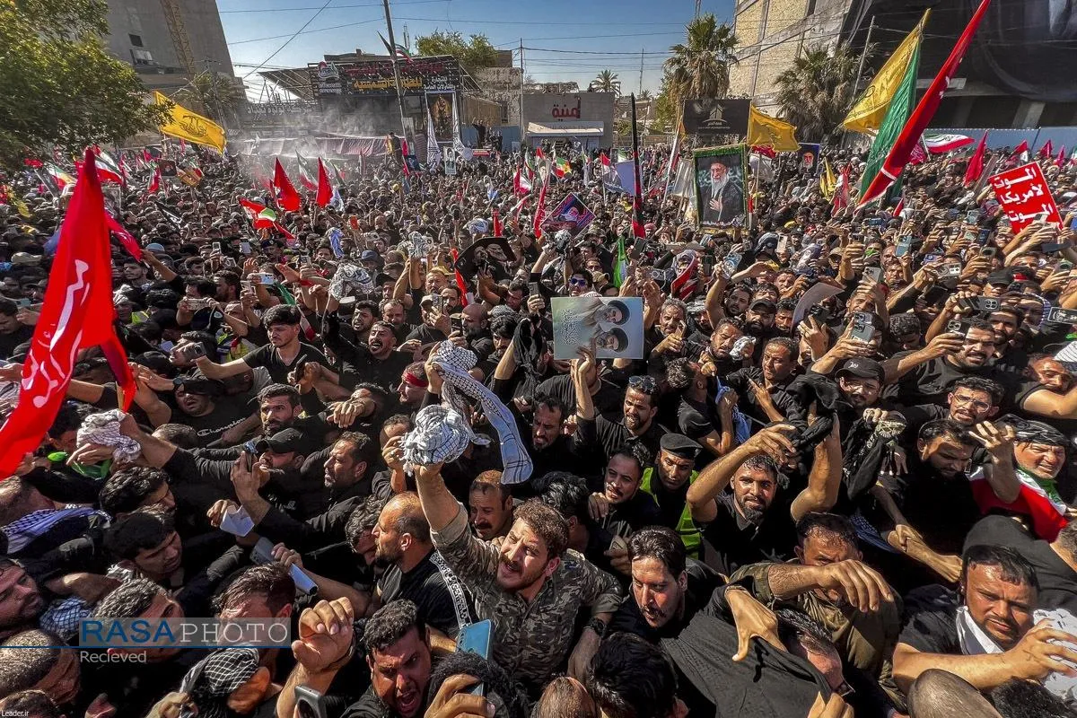 تشییع پیکر مطهر زعیم شیعه، رهبر شهید انقلاب اسلامی، در نجف اشرف