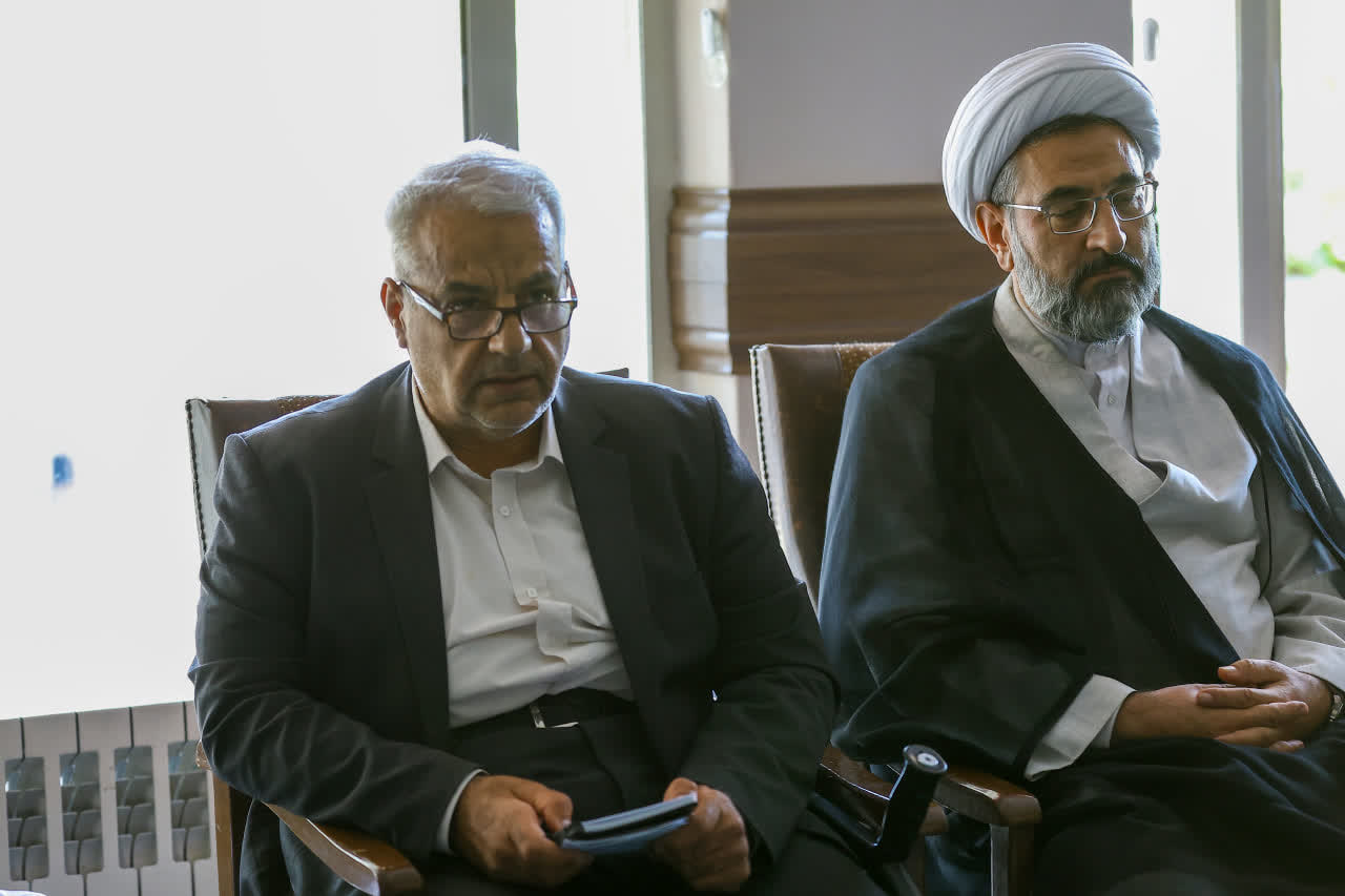 عکس؟؟فعالان فرهنگی عرصه امر به معروف و نهی از منکر با امام جمعه تبریز دیدار کردند+ تصاویر عکس؟؟فعالان فرهنگی عرصه امر به معروف و نهی از منکر با امام جمعه تبریز دیدار کردند+ تصاویر