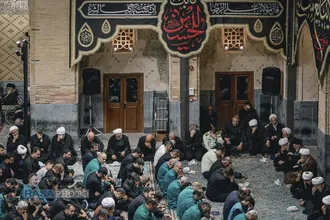 عزاداری روز عاشورای حسینی در مدرسه دو درب حرم مطهر رضوی