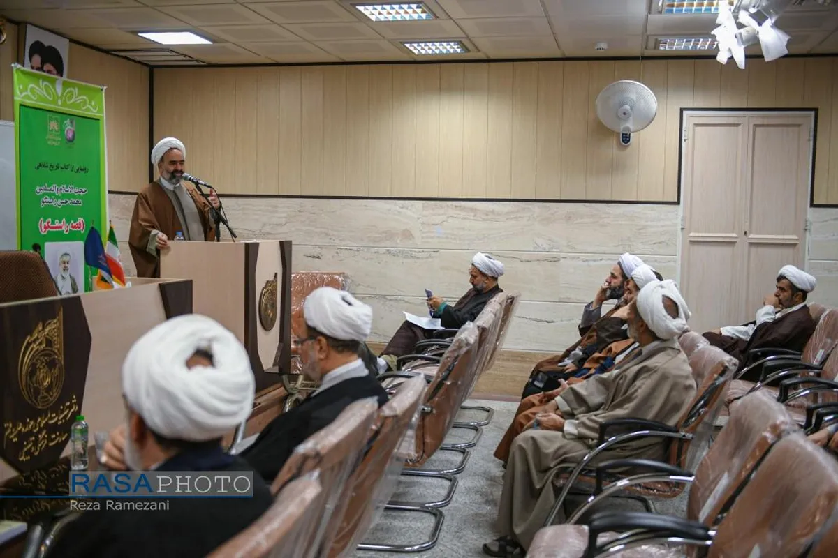 رونمایی ار کتاب قصه راستگو
