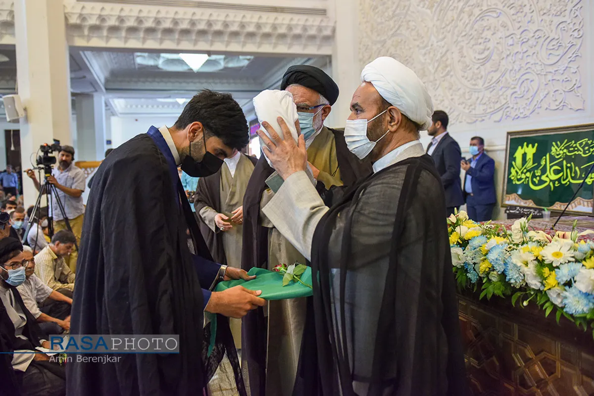 جشن روز عید سعید غدیر و مراسم عمامه گذاری جمعی از طلاب در شیراز